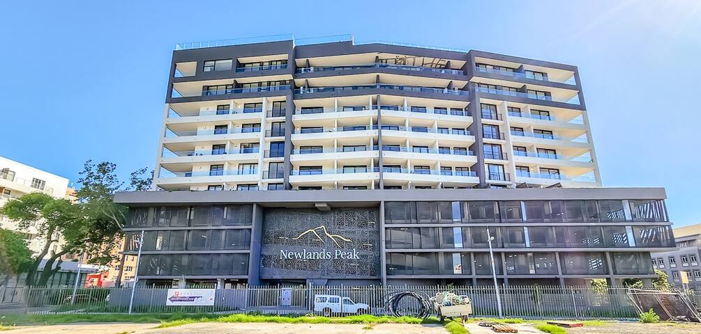 Newlands Peak – Elegance