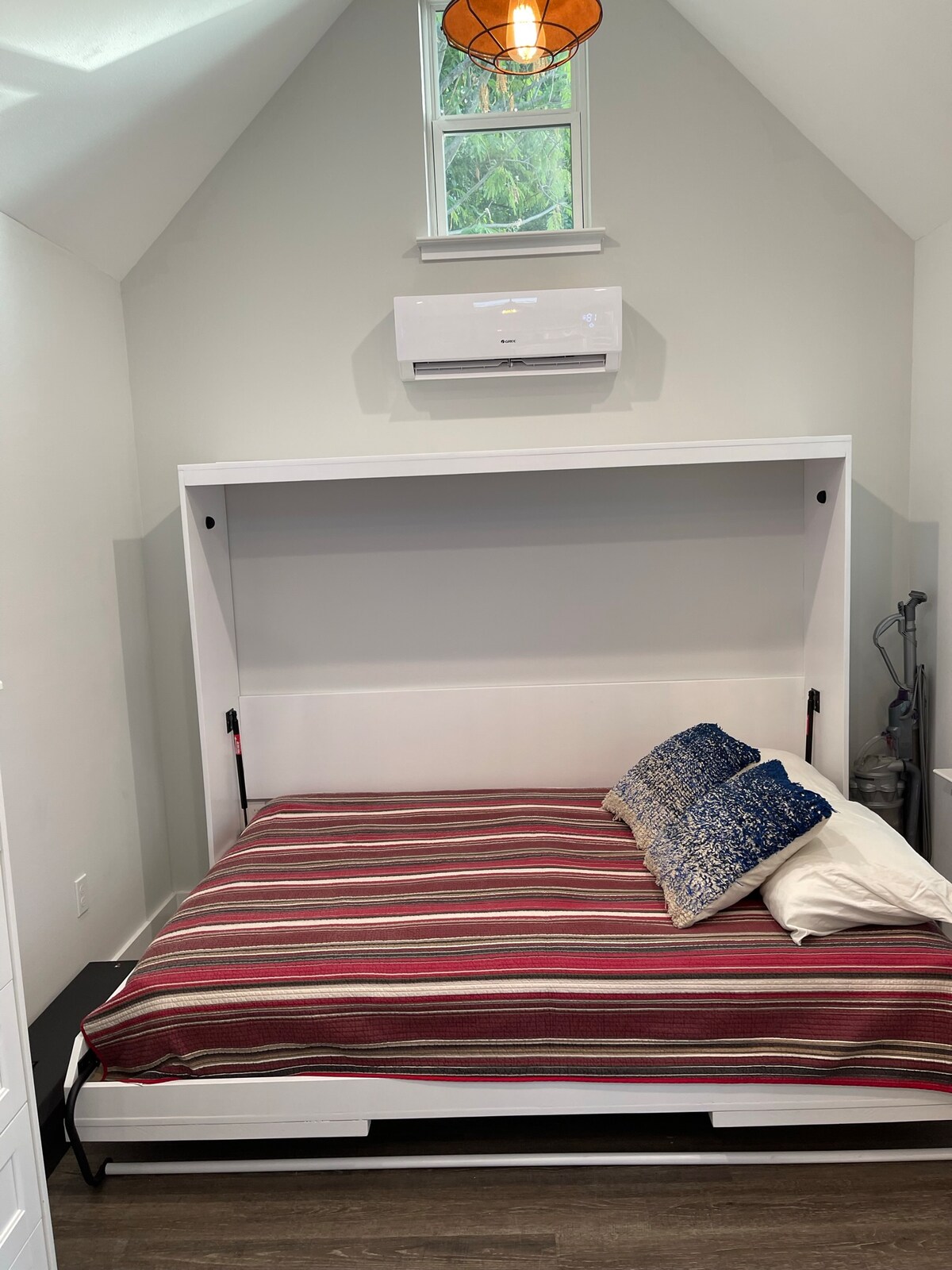 East Side Guest Quarters