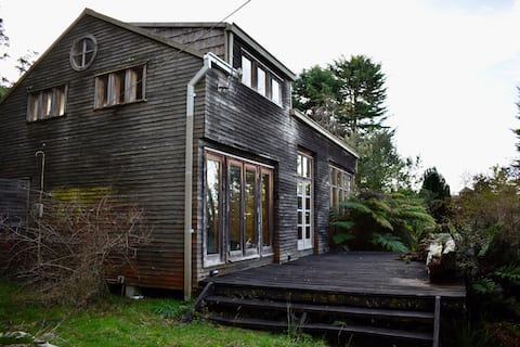 Bahía Caulín, Chiloé 6 people $170,000 per night