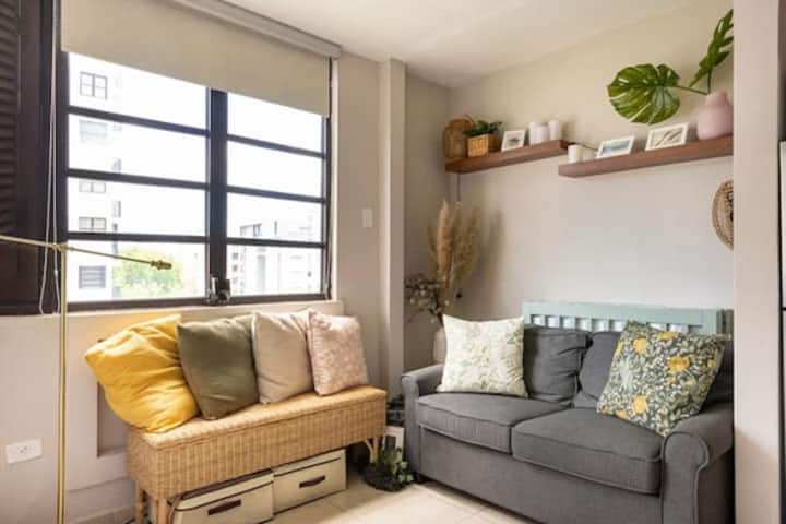 Charming Studio, Steps To Beach,free Gated Parking - Puerto Rico