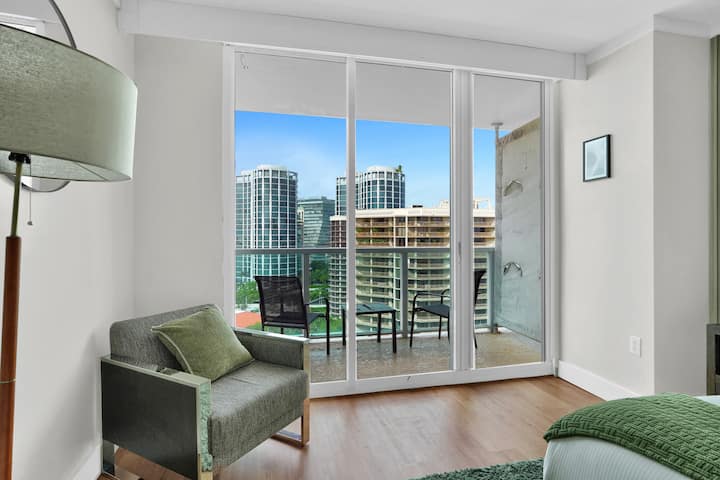 Sf Ocean & Relaxation - Full Kitchen - Coral Gables, FL