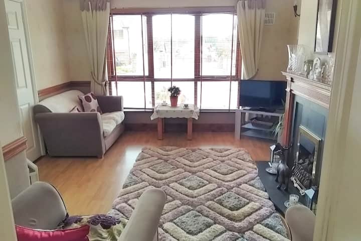 En-suite Double Room & Single Room,Breakfast incl.