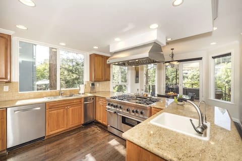 20 Mins to Stanford - Modern Hidden Hideaway