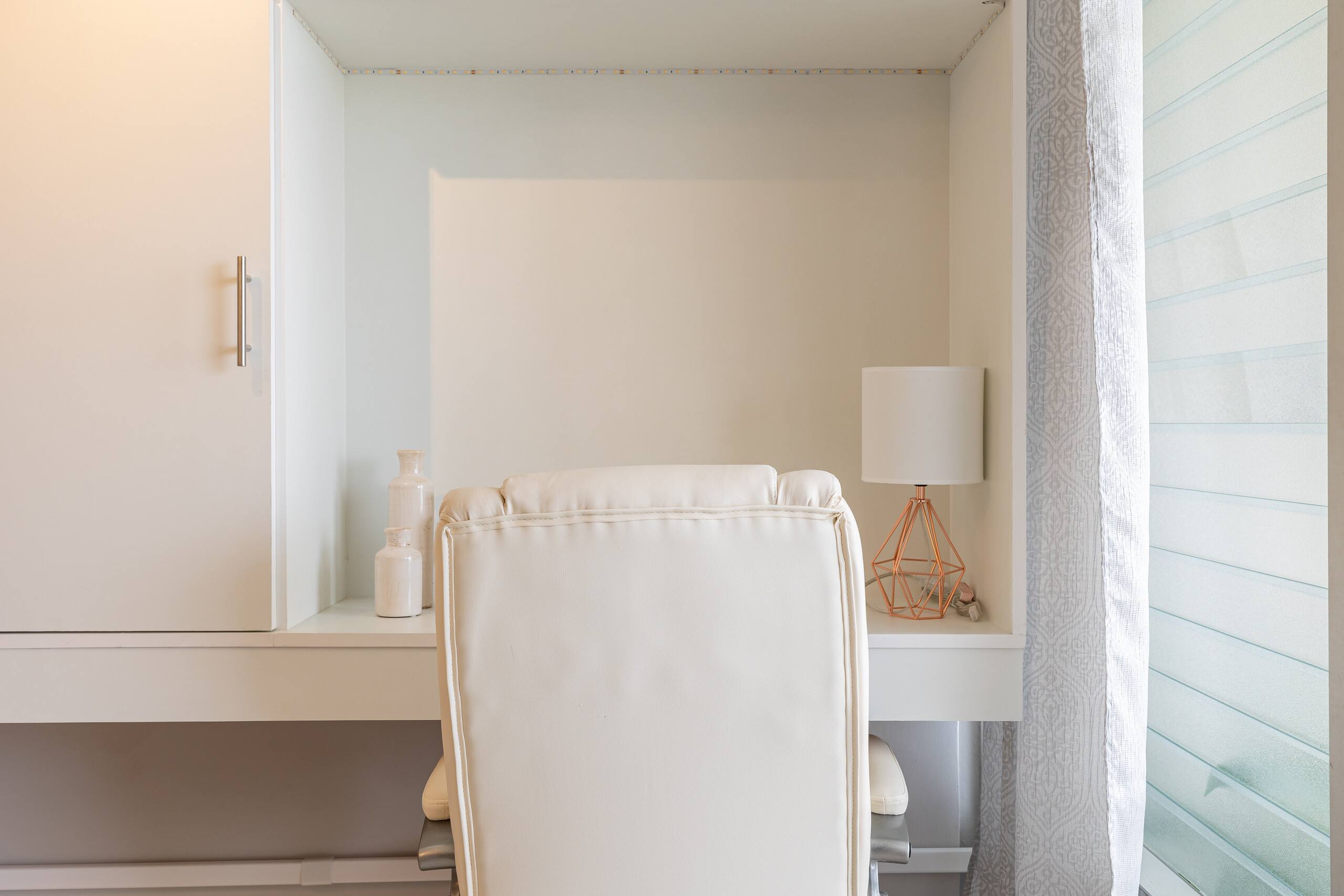 Condo in Honolulu · ★4.91 · Studio · 2 beds · 1 private bath - Image 5