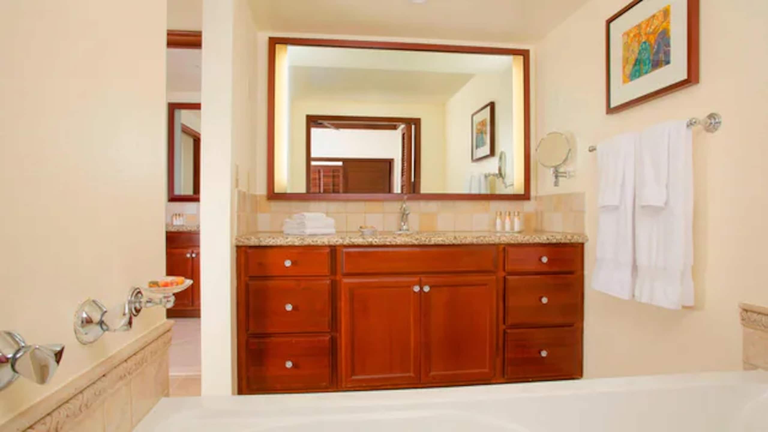 Stunning 2 Bedroom at Marriott Ko Olina! - Image 7