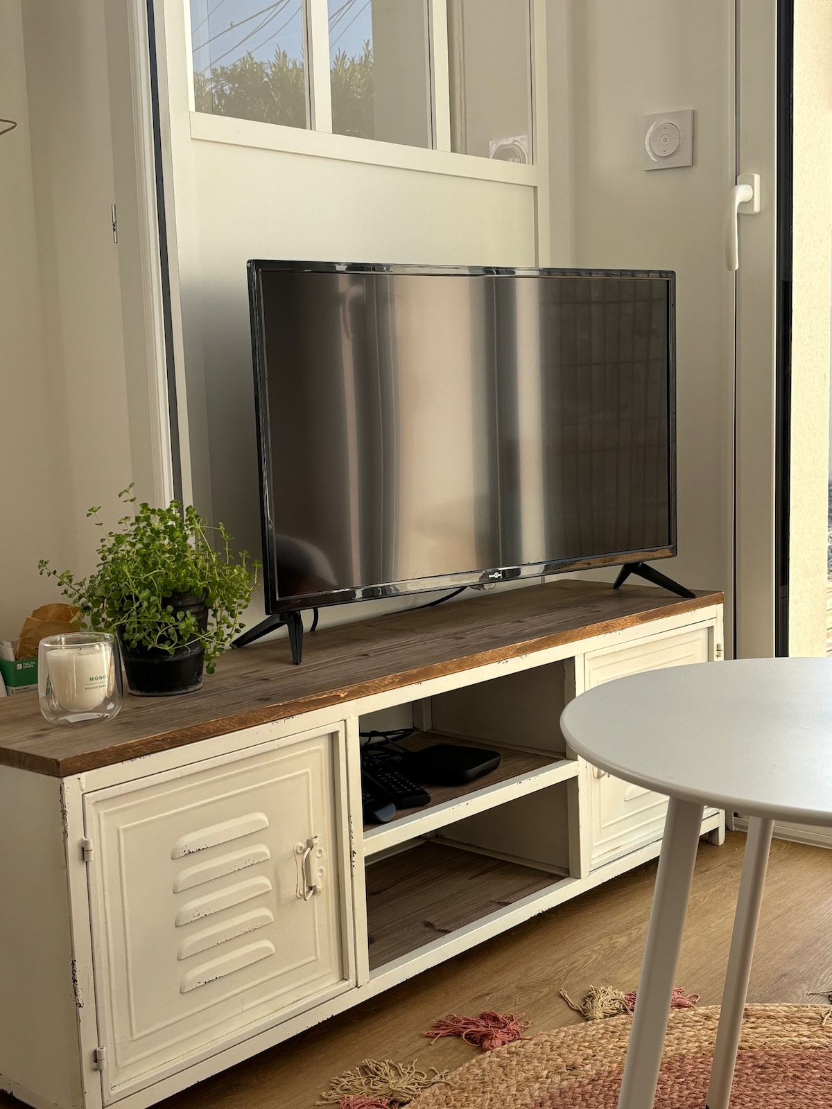 Popular Airbnb listing: PuraVida:) peace and quiet in Pessac