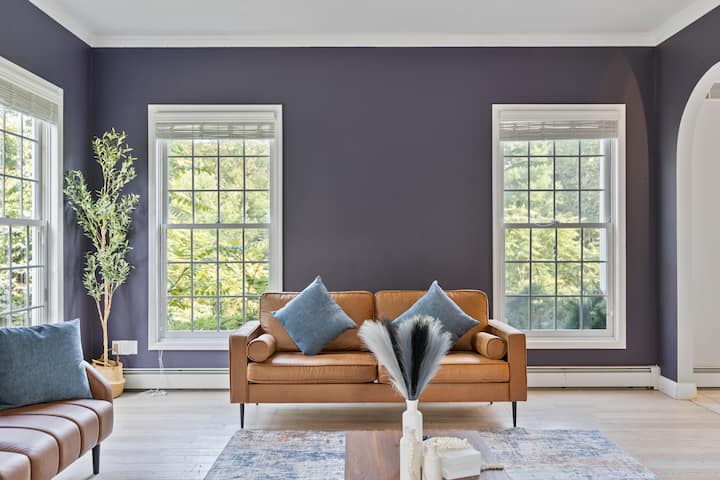 Spacious Smart Home Retreat On 14 Acres Of Nature - Chester, NY