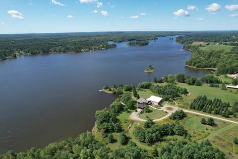 Large rustic luxury home in Northern WI