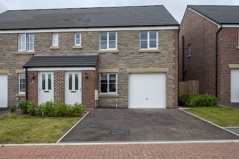 Cosy 3 Bed Near Beaches, Cardiff & Brecon Beacons