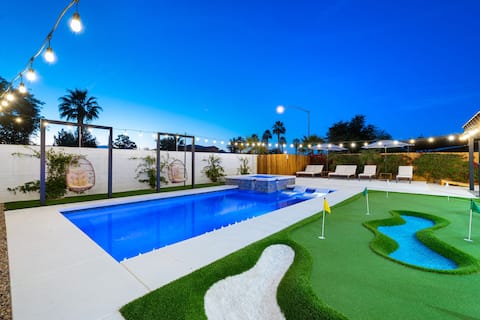 Emerald Bay w/ Pool, Golf, & Game room/Sleeps 26