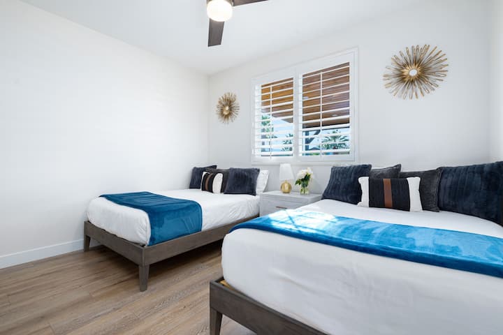 Საძინებელი №5: 2 ორადგილიანი საწოლი და 42-დუიმიანი სმარტ-ტელევიზორი