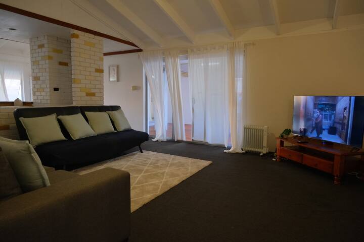 Sunset Beach House 3B2B gallery image 5