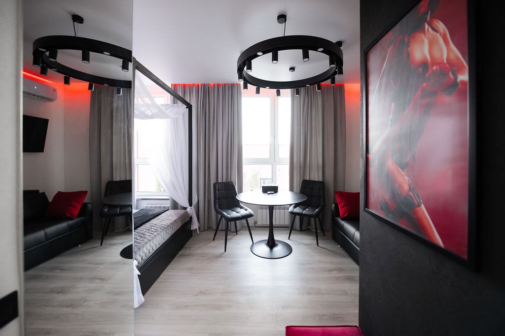 MF Dock 32 : 27 rue Naberezhno-Rybalska - Appartements à louer à Kiev ...