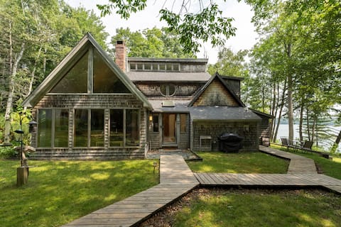 Tide's Rest-Oceanfront sleeps 6!