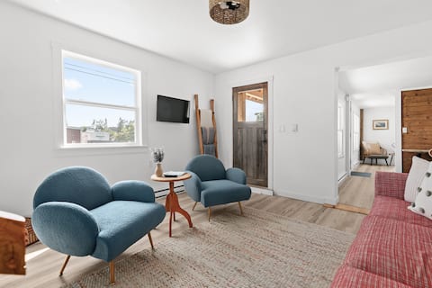 Popular Airbnb listing: The Pearl of Cowlow Cove in Halifax