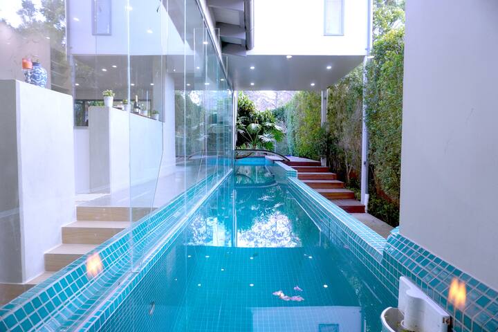 Beach and Boat gallery image 3