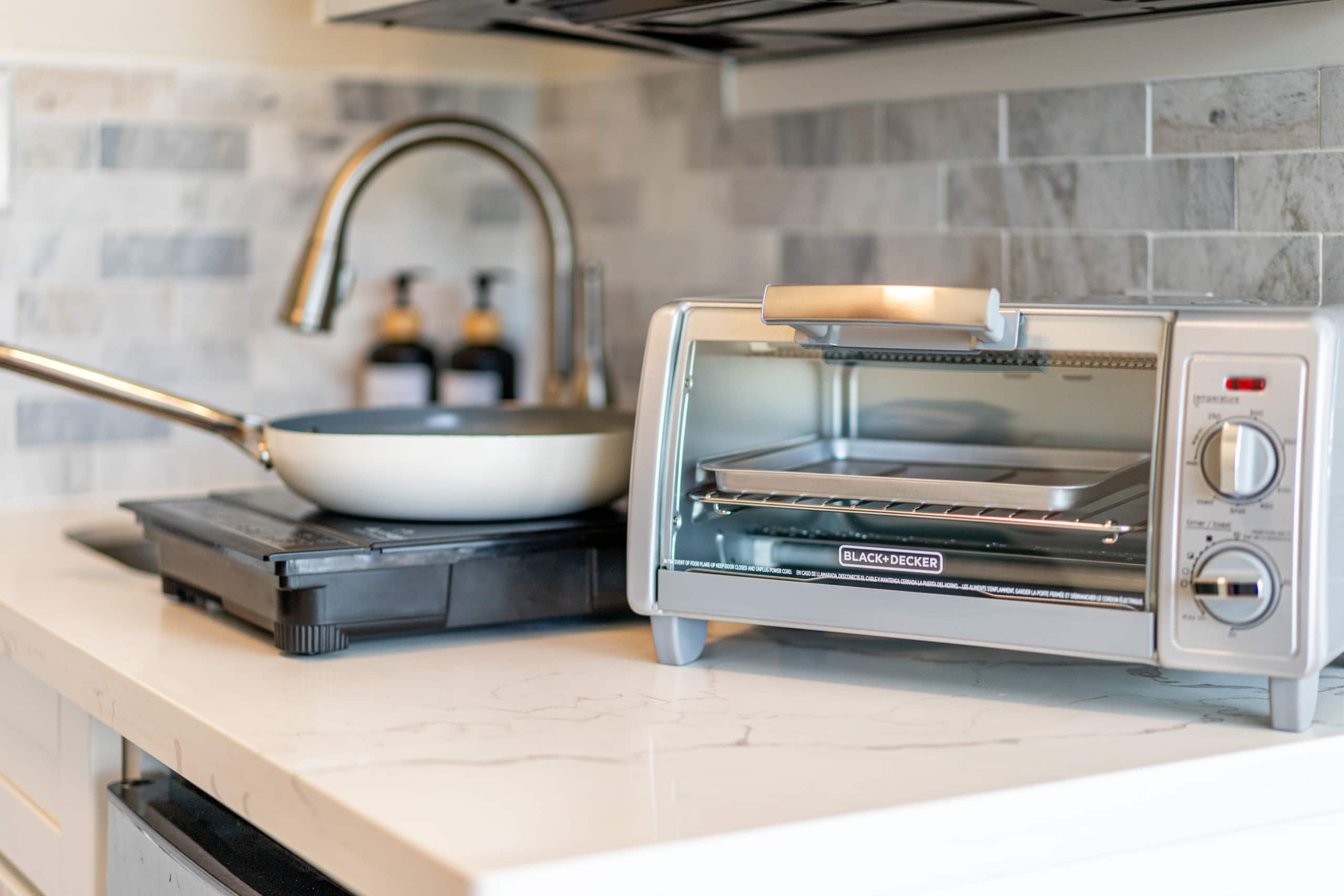 [New] Walk Score 95 | Mtn+City View | Kitchenette - Image 10