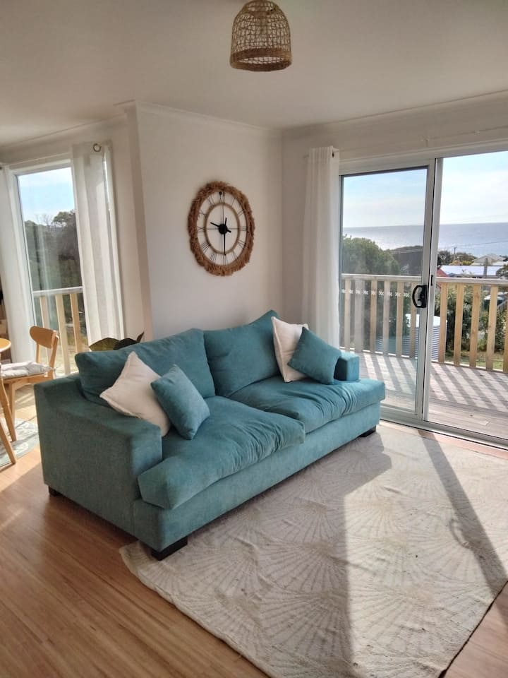 Magic Beach House - Tasmania