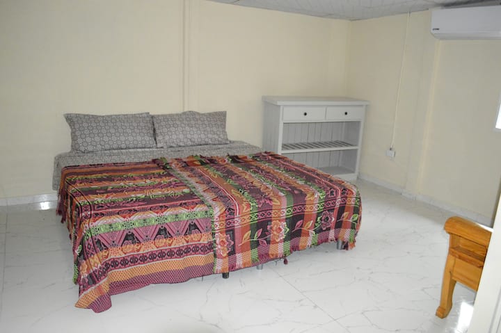 Chumba cha kulala cha msingi