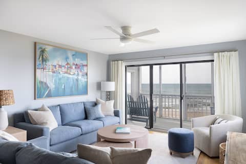 Top performing Airbnb: Stunning 2BDR Oceanfront Condo in Pine Knoll Shores