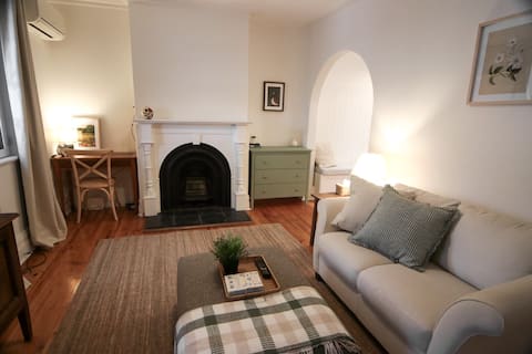 Top Airbnb: Chic cottage in North Adelaide in North Adelaide