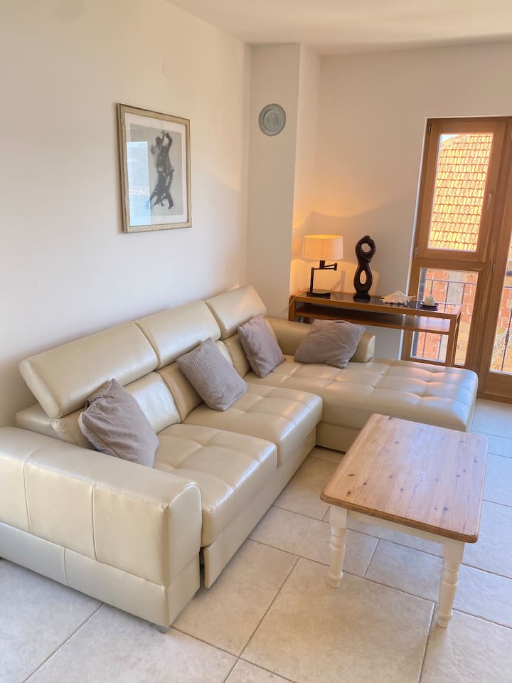*Lovely Apartment In Krašići * - Monténégro