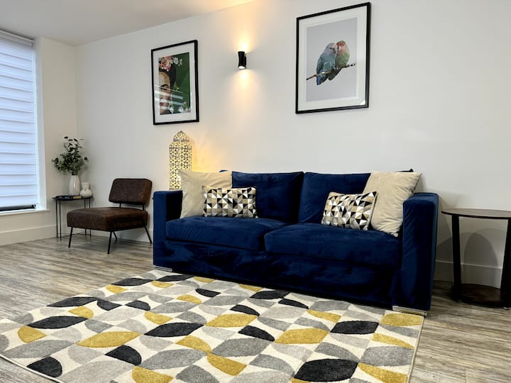 Central City Two-bedroom - Swindon