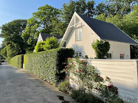 Charming house by water and forest