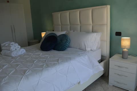 Emerella Guest House Siderno Beach-B