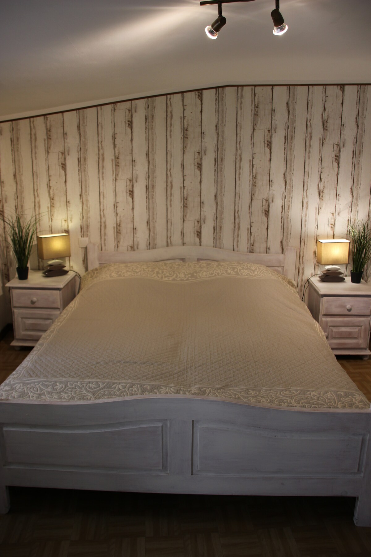 Ზედა სართულზე მდებარე საძინებელი პლაჟის , ზღვის ატმოსფეროში ჩაგითრევთ... 