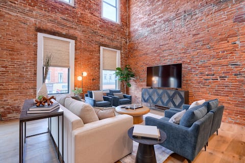 The Addison-Luxury Townhome w/Rooftop Patio