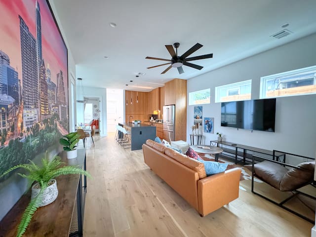 Texas-Themed Home gallery image 4