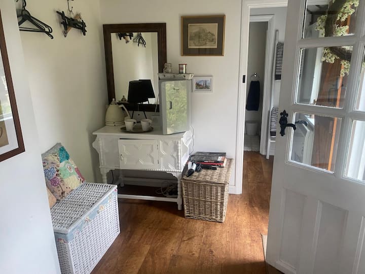 Cherry Tree Garden Room - Chesham United Football Club