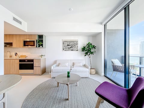 Popular Airbnb listing: Downtown Miami Iconic View in Parkwest
