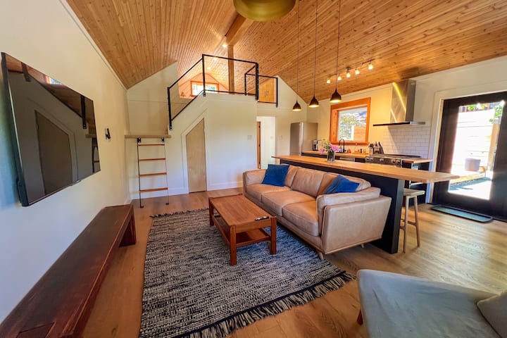 Nook+Cranberry – Guesthouse - Near Mt. Mahoney