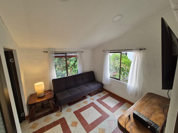 Lush Country Cottage W/ Private Pool And Hiking - La Vega