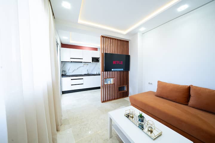 Appartement Moderne Avec Terrasse Privée - Tánger