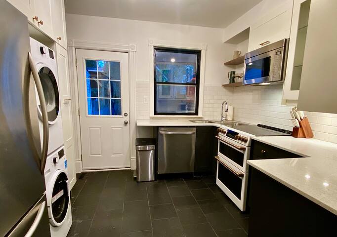 Luxury Home in Heart of Toronto gallery image 5