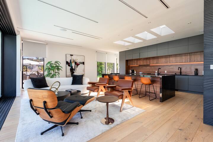 Luxurious Mansion with Stunning Views,Pool,Jacuzzi gallery image 5