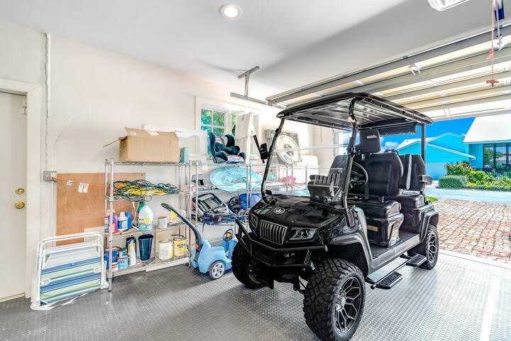 Heated Pool & Hot Tub! Waterfront+Golf Cart! gallery image 5