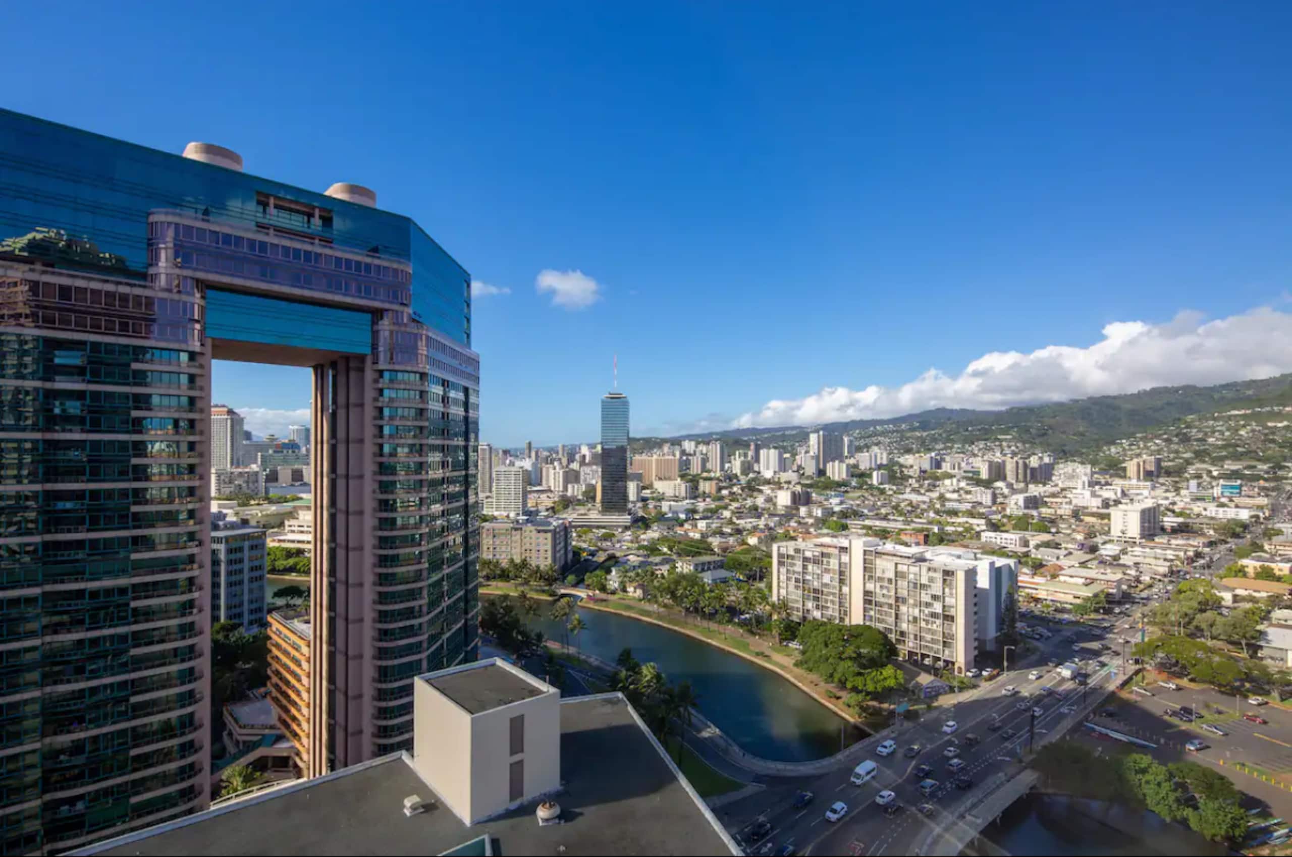 Hotel in Honolulu · ★4.78 · 1 bedroom · 1 bed · 1 private bath - Image 19