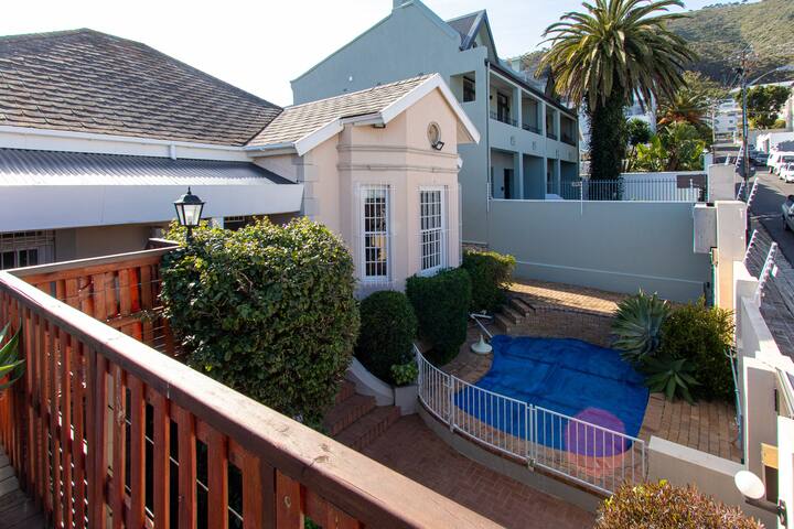 A Place to Call Home in Sea Point!