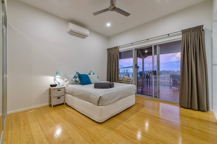 Dugong House on the Marina gallery image 3