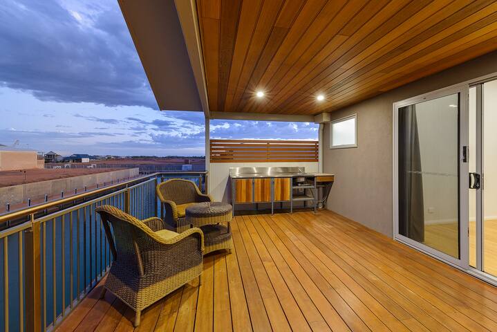 Dugong House on the Marina gallery image 2