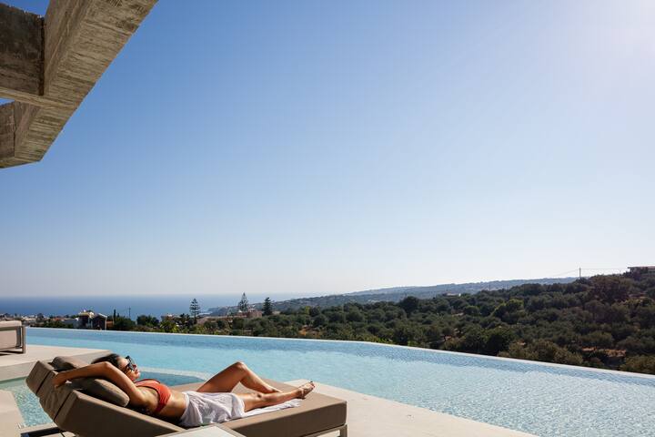 Modern Architecture with Daily Cleaning by etouri gallery image 5