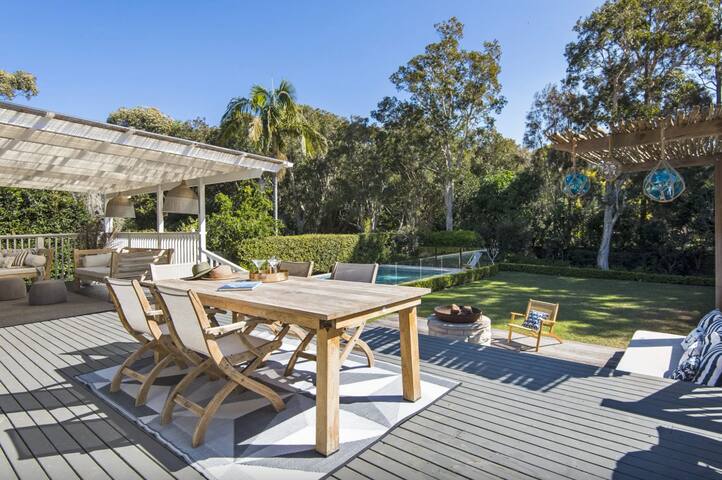 Coastal family home with pool gallery image 3