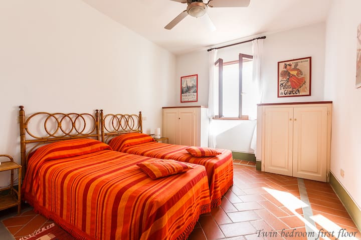 Spavaća soba 6