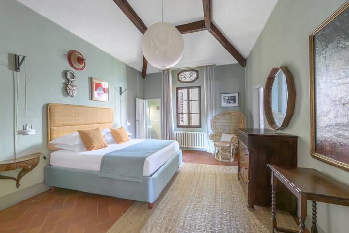 Santa Croce One_Three gallery image 2