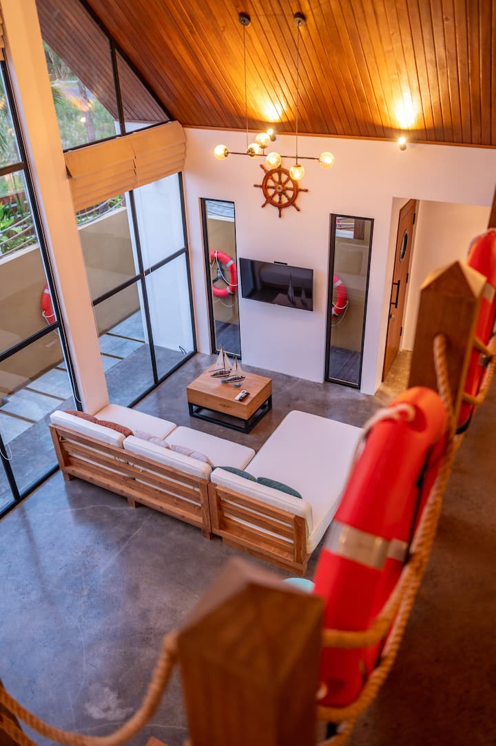 Digital Nomad Villa • Pool + Ergonomic Desk Setup - Canggu
