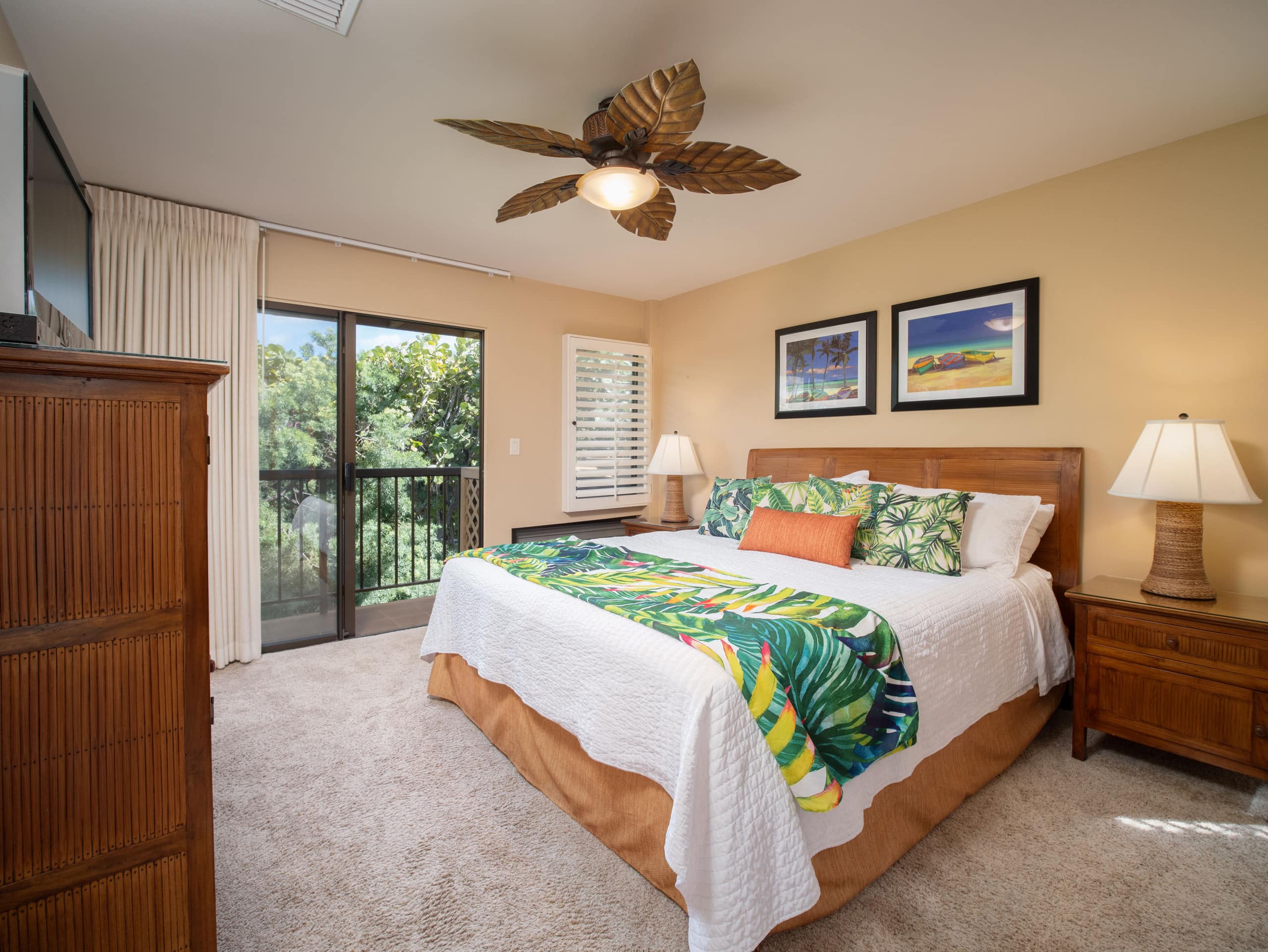 Tropical Beachfront Paradise - Image 11